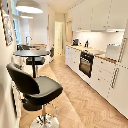 Luxury 4 Bedrooms 176 M2 Water View Location Copenhague