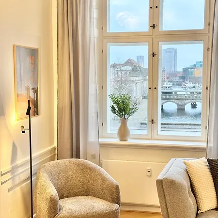 Luxury 4 Bedrooms 176 M2 Water View Location Copenhague