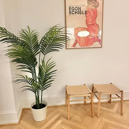 Luxury 4 Bedrooms 176 M2 Water View Location *