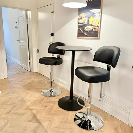 Luxury 4 Bedrooms 176 M2 Water View Location * Copenhague