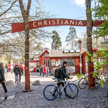 Luxury 4 Bedrooms 176 M2 Water View Location Copenhague