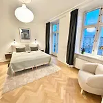 Unlisted No New Reservations * Copenaghen