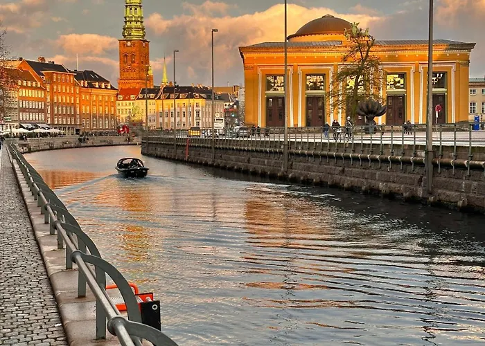 Luxury 4 Bedrooms 176 M2 Water View Location * Copenhague